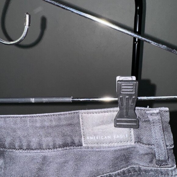 American Eagle Outfitters Mom Straight Jean - Picture 3 of 3
